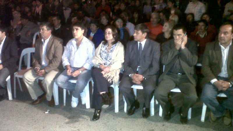 Corpacci entregó personerías jurídicas e indumentaria a instituciones 