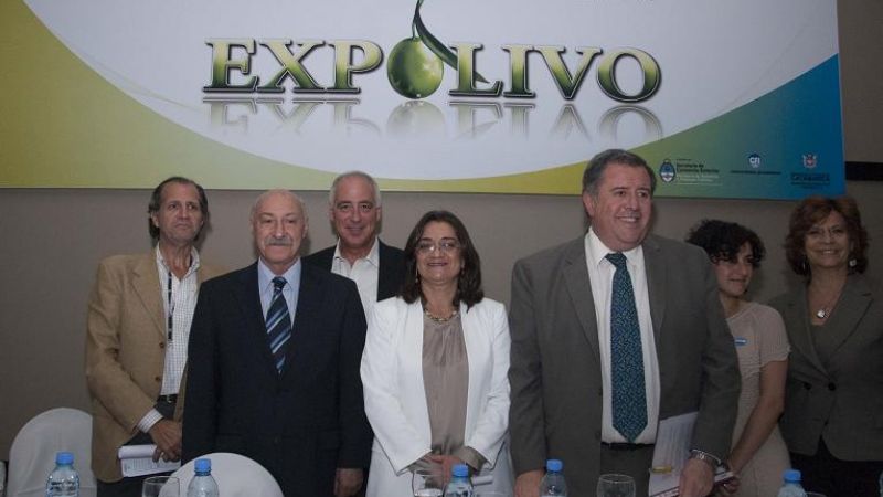 Alientan a reorientar la venta de aceite en el mercado interno