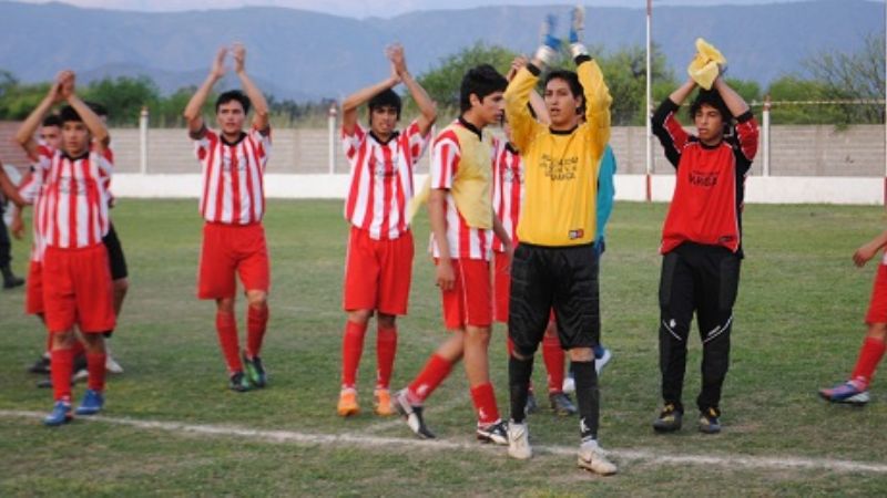 En Las Chacras, Coronel  Daza está cómodo arriba