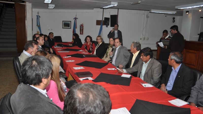 Mera se reunió con representantes del sector turístico