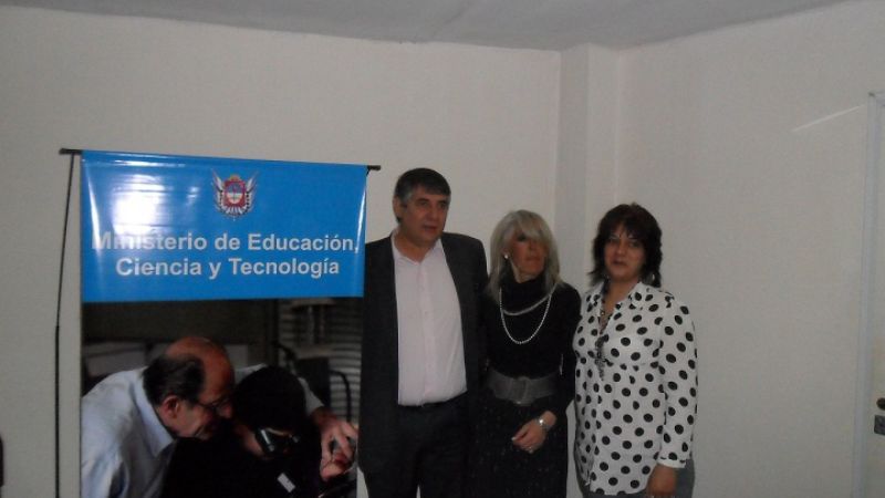 Tomassi presente en la apertura de la Escuela de Orfebrería 