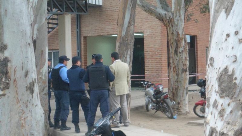 Hombre armado amenazó a médicos de la Maternidad y denuncia mala praxis  