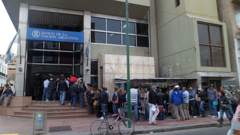 No hay paro de bancarios por acuerdo salarial