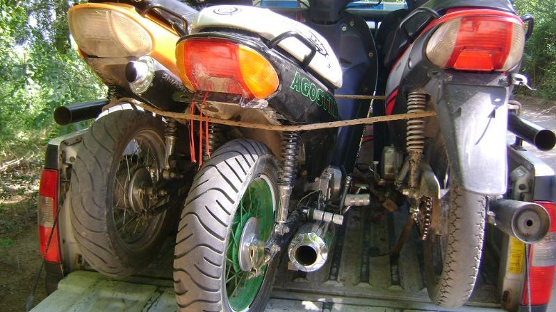 Secuestran carne vacuna y tres motos en Nueva Coneta