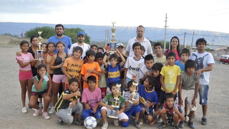  “Deporte en los barrios” con los chicos del B° San Jorge