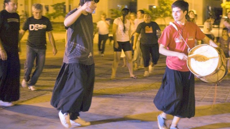 Cultura brinda clases  de danzas folklóricas