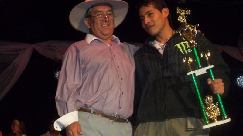 Multitudinario acompañamiento en la apertura de temporada turística de San José