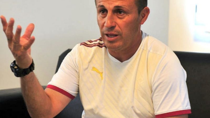 Aconquija echó a su DT a través de un intermediario 