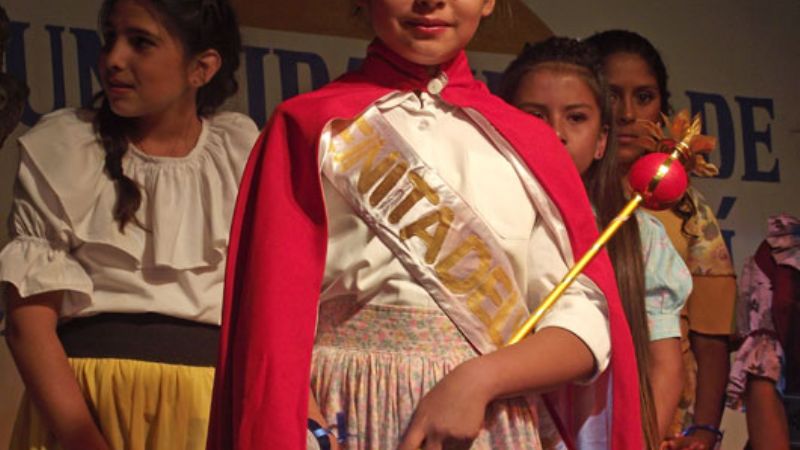 Luana Escalante elegida como la nueva Reinita del Yokavil