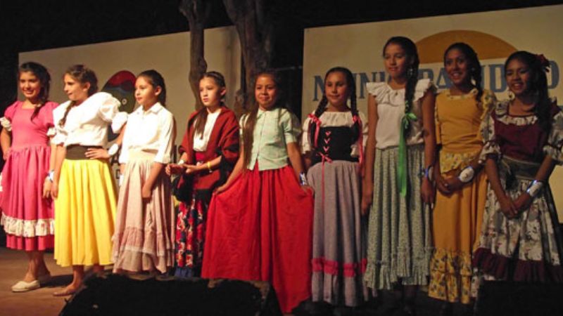 Luana Escalante elegida como la nueva Reinita del Yokavil