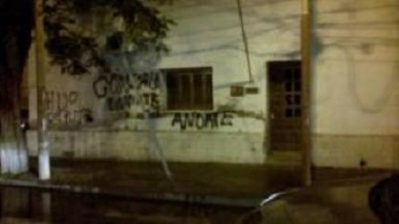 Graffitis contra el fiscal González 