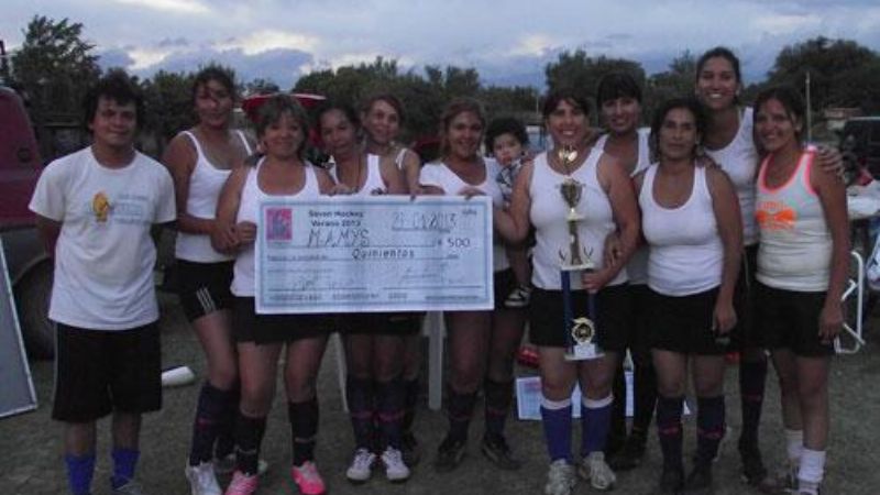 Casi 20 equipos participaron del Seven de Hockey