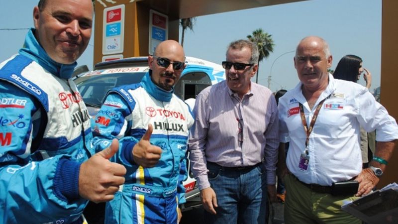  Meyer, junto a Ollanta Humala, en la largada del Dakar en Lima