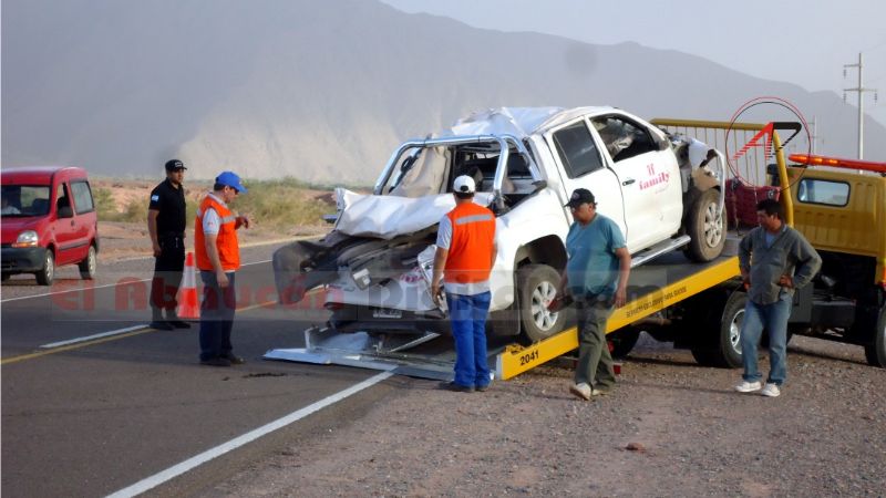 Mujer y beba de 1 año heridas en grave accidente en Fiambalá