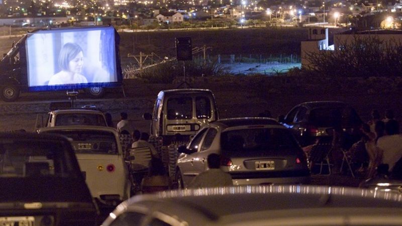 Noches de cine al aire libre, en el Parque de los Niños