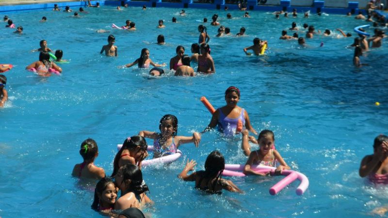 Más de 200 niños disfrutan de la Colonia de Vacaciones