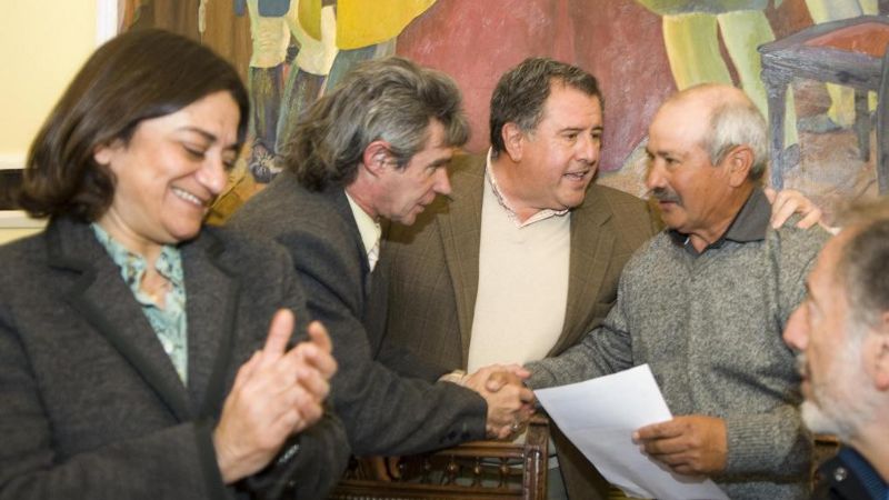 Avances para nuevas obras de riego y subsidios a productores