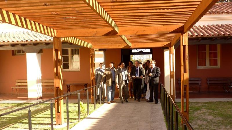 Colorido festejo para celebrar el Día del Adulto Mayor