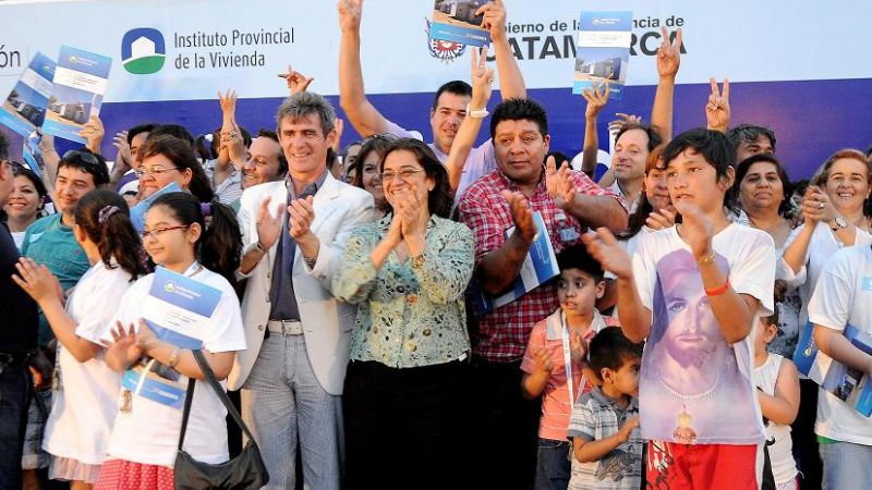 El Gobierno inauguró otro complejo habitacional