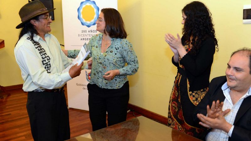 Acuerdo con las comunidades originarias