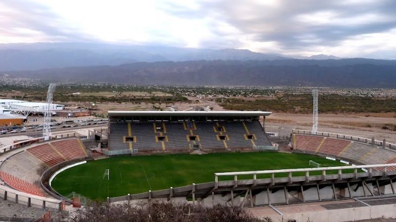 70 policías custodiarán el partido entre Policial y Racing de Córdoba