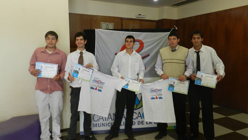 Entrega de certificados a beneficiarios del Programa “Capital Social”