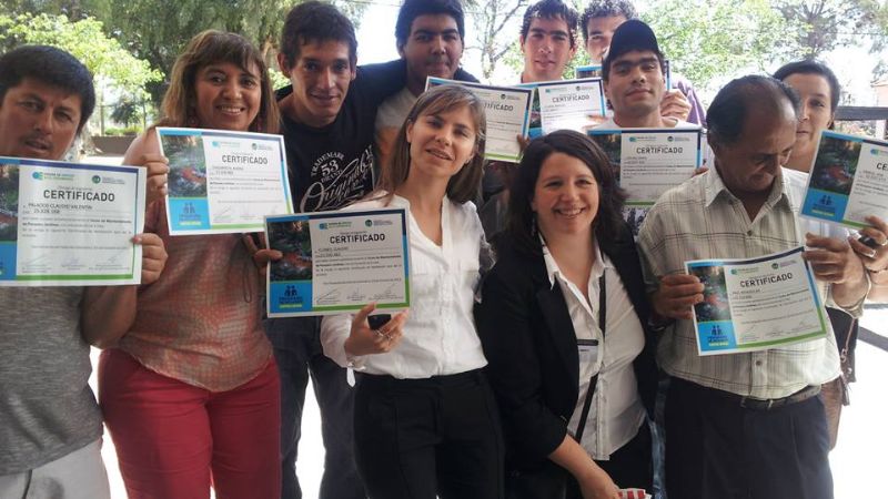 Beneficiarios del Programa “Capital Social”, recibieron certificados