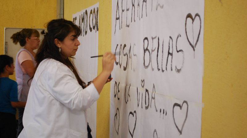 Mensajes en blanco y negro en la Feria del Libro