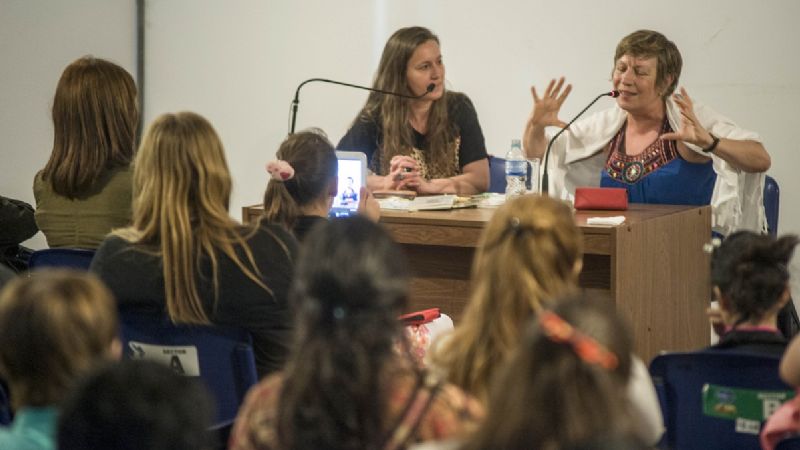 María Teresa Andruetto compartió su vasta experiencia literaria