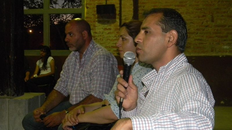 El candidato Carlos Luna se reunió con residentes  