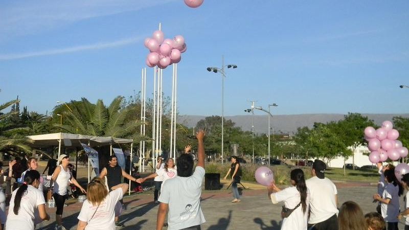 Actividades para concientizar sobre el cáncer de mama