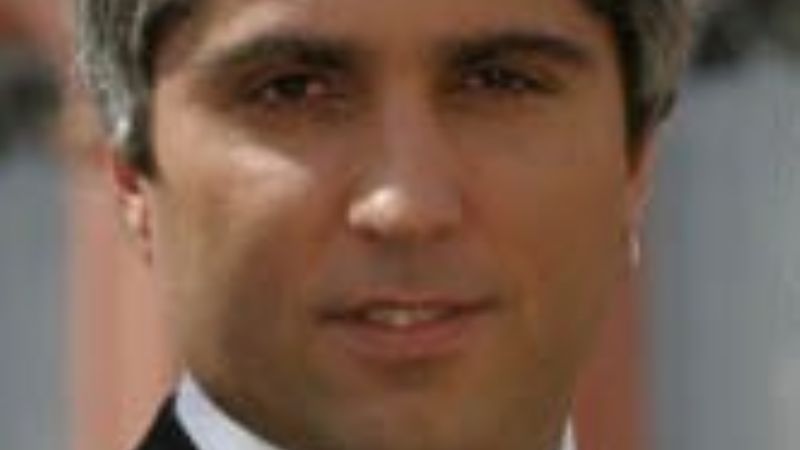 Charla abierta con el periodista Maxi Montenegro