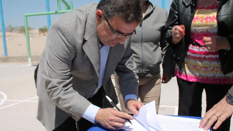 Jalil firmó convenio para ejecutar diferentes obras en el sur