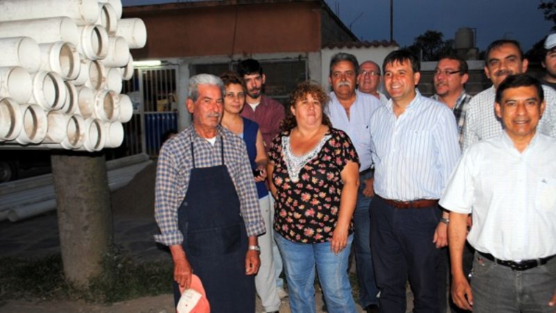 Gestionan conexión a la red cloacal en B° Parque Norte