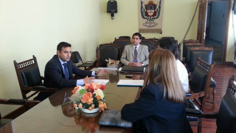 Entregan personería jurídica a asociación que promueve energías renovables  