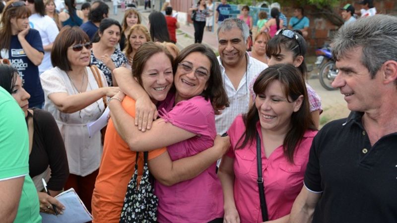 Entusiasta caminata de Lucía por San Isidro, Valle Viejo