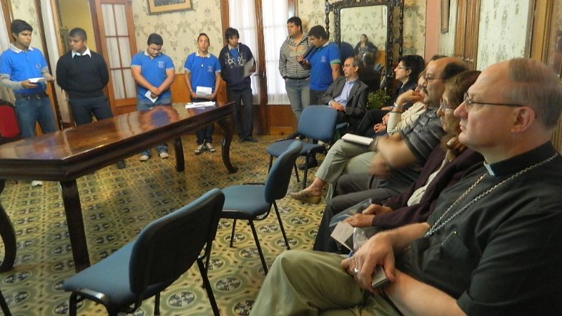 Alumnos ganadores de las Olimpiadas de Historia presentan su trabajo sobre minería 