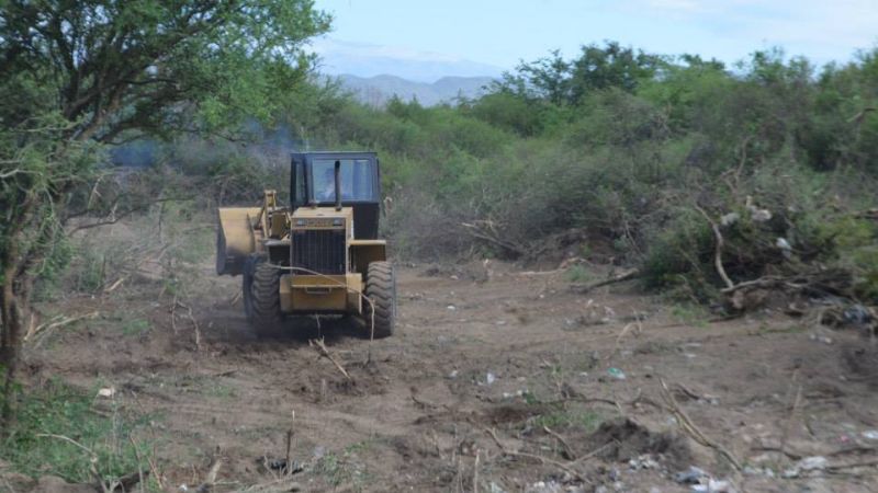 Limpian predio de los Hurones cedido por Municipalidad de Valle Viejo