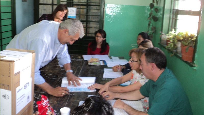 “Luché contra cuatro aparatos grandes”