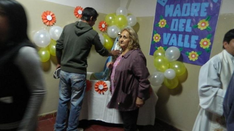 La "Morena" del Valle visitó la Casa de la Tercera Edad