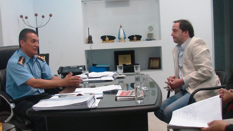 Mera visitó la Jefatura de Policía