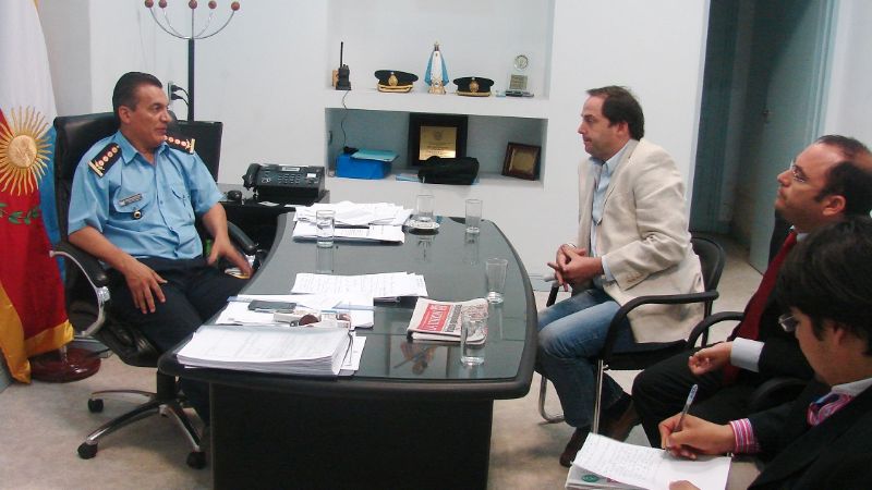 Mera visitó la Jefatura de Policía