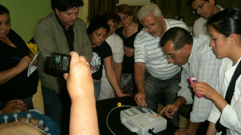 Capacitaciones sobre “Electrocardiografía básica” 