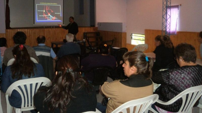 Capacitaciones sobre “Electrocardiografía básica” 