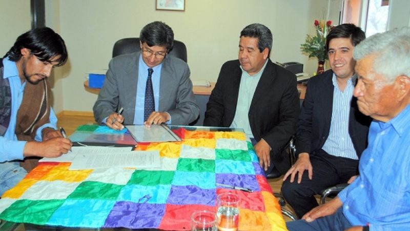 Convenio por obras de agua y saneamiento para Antofalla