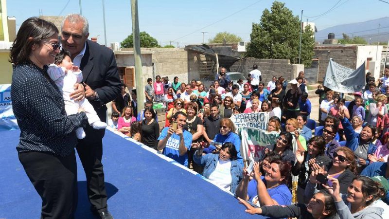 La Gobernadora entregó 97 soluciones habitacionales