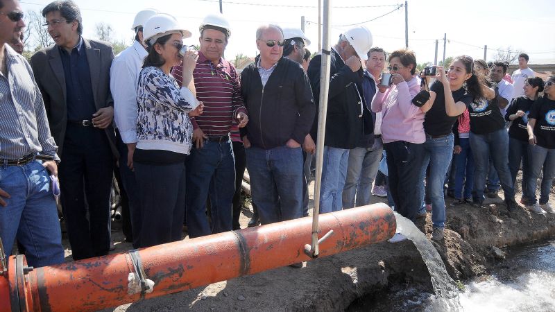 La Gobernadora puso en funcionamiento 2 nuevos pozos de agua