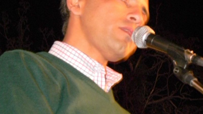 Con críticas a Gómez se lanzó Luna en Mutquín