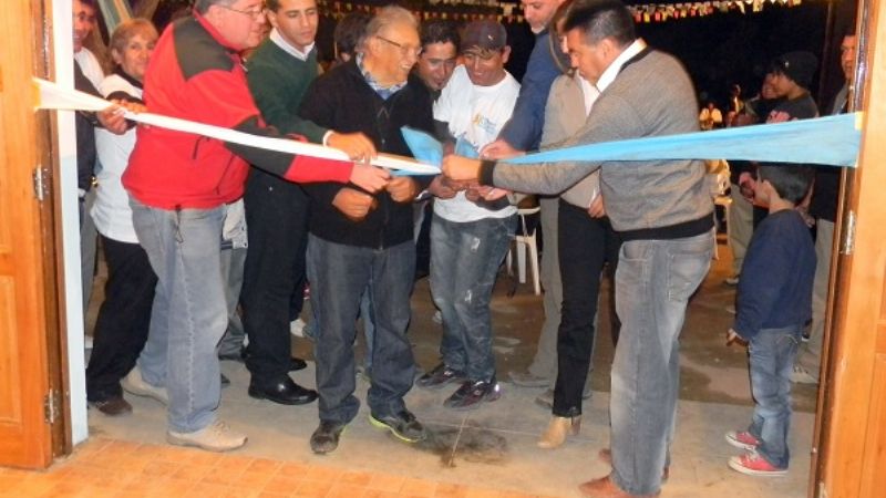 Con críticas a Gómez se lanzó Luna en Mutquín