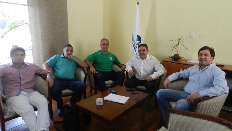 Jalil recibió a Miguel Jerez, buscador de talentos del club Banfield